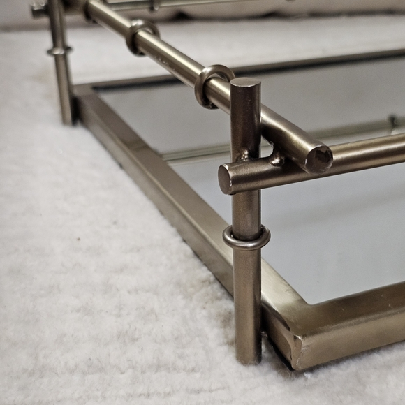 Tahari Home Stainless Steel Gold Mirror Tray - Picture 4 of 9